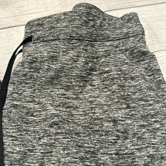 🍋Women’s Lululemon Ready to Rulu Fleece jogger size 10🍋 - Picture 4 of 16